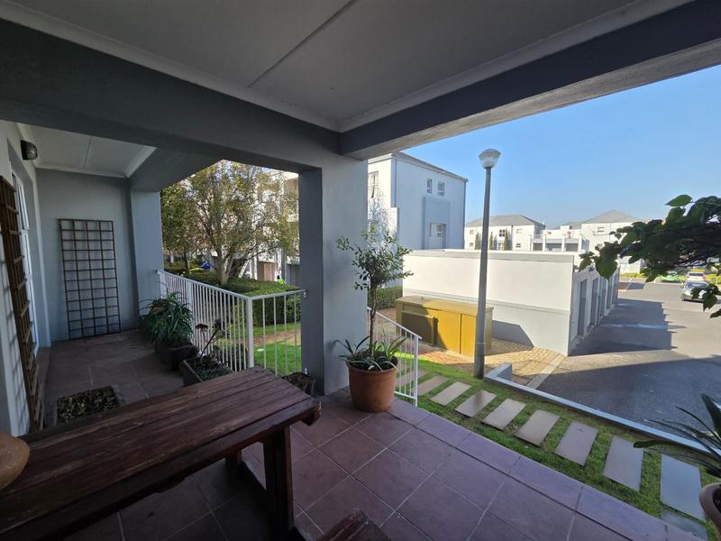 1 Bedroom Property for Sale in Vredekloof Heights Western Cape